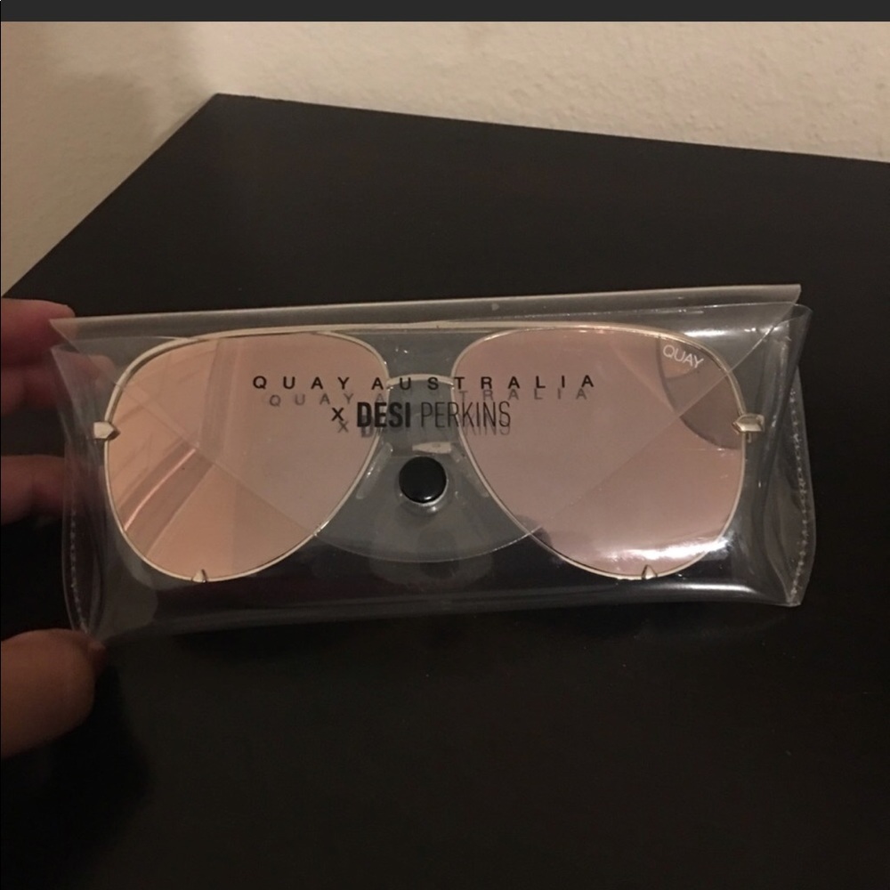 Quay x Desi highkey Sunnies